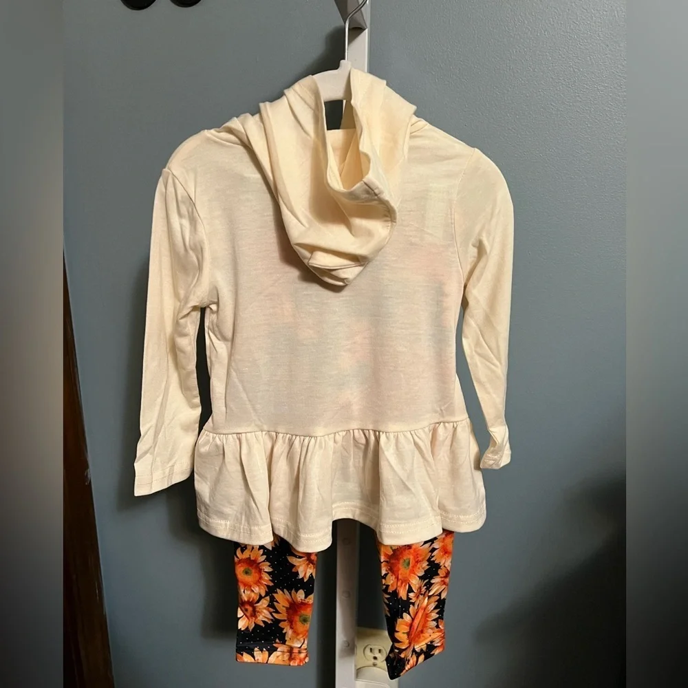 Sunflower Cream Hoodie and Floral Leggings Set Boutique NWOT